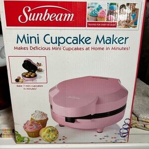 Sunbeam Pink Mini Cupcake Maker